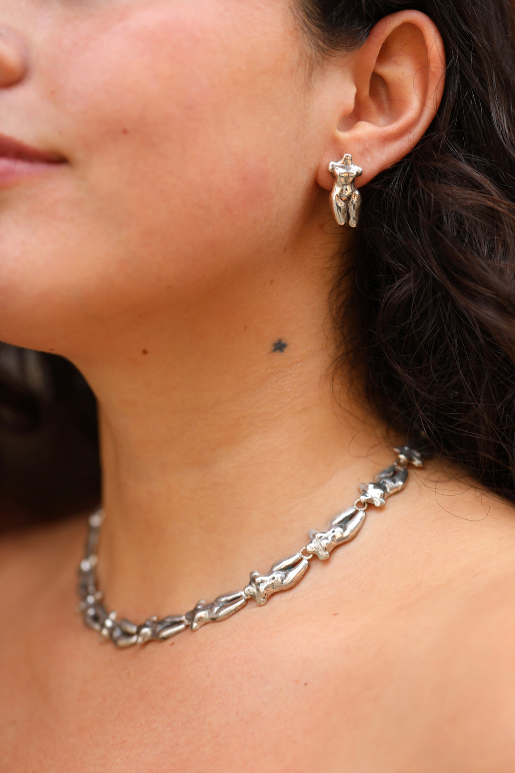 Cuerpo Necklace